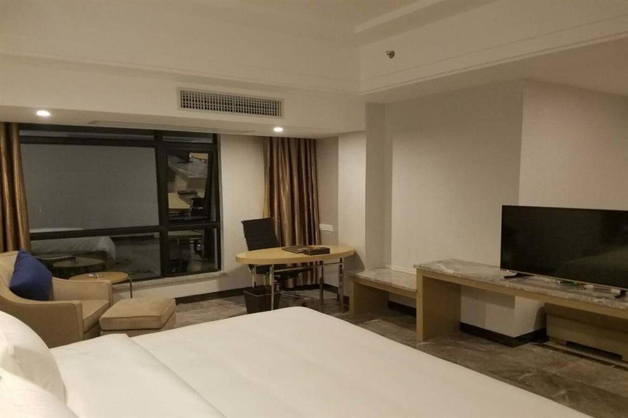 Deberlin Hotel Zhuhai Bagian luar foto