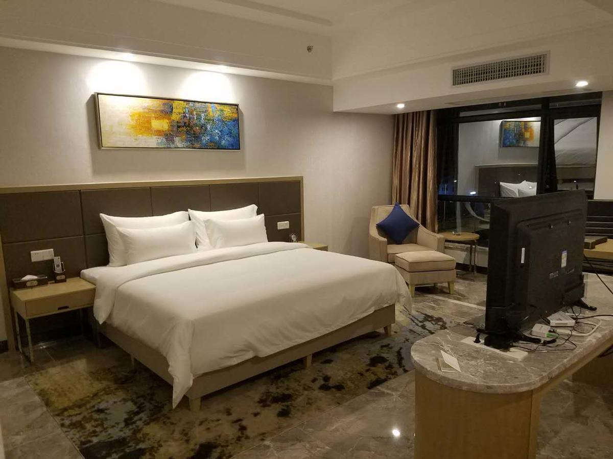Deberlin Hotel Zhuhai Bagian luar foto